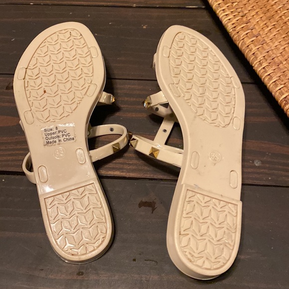 Olivia Miller Jelly Sandals - Picture 5 of 10